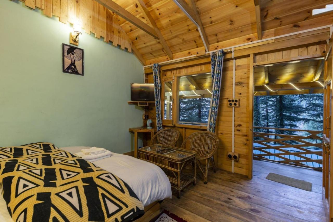 Mid Conifer Cottage Далхаузи Екстериор снимка